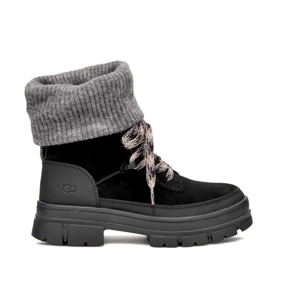 NWOB UGG Ashton Hiker Boot Size 8.5